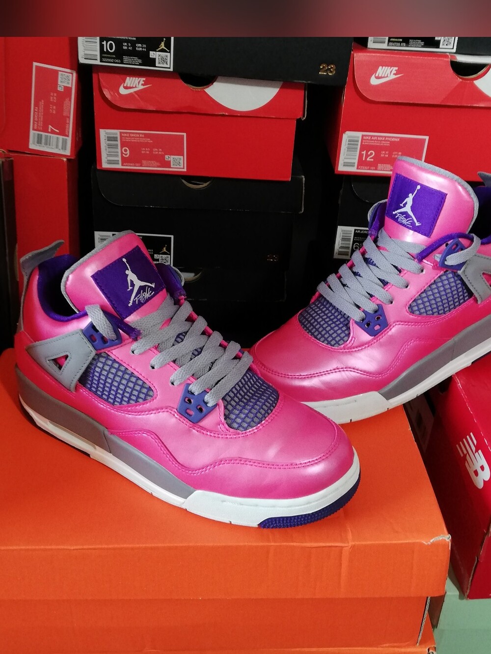 AIR JORDAN 4 RETRO "PINK FOIL" WOMEN US SIZE 8.5 MINT CONDITION